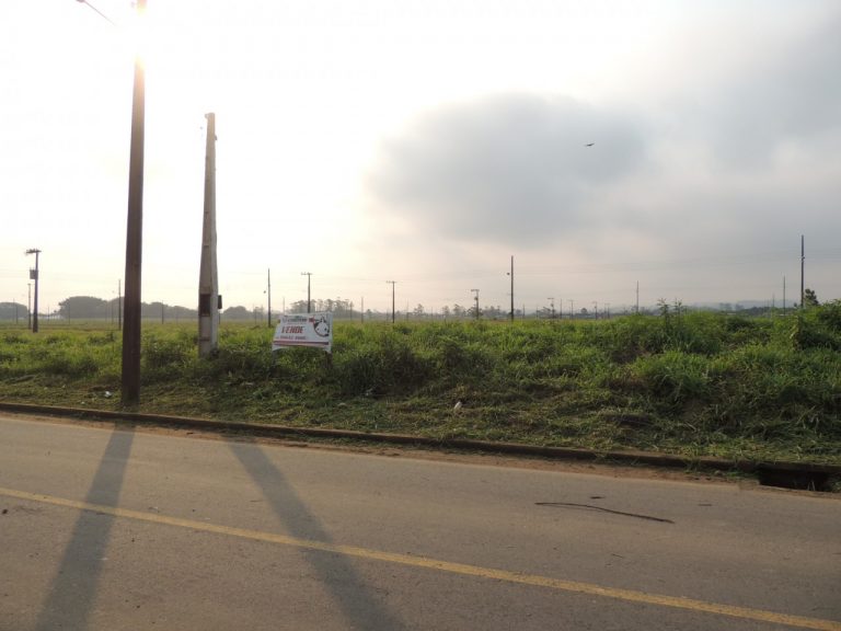 Oportunidade Única! 2 Lotes à Venda na Avenida dos Cisnes Oportunidade Única! 2 Lotes à Venda na Avenida dos Cisnes