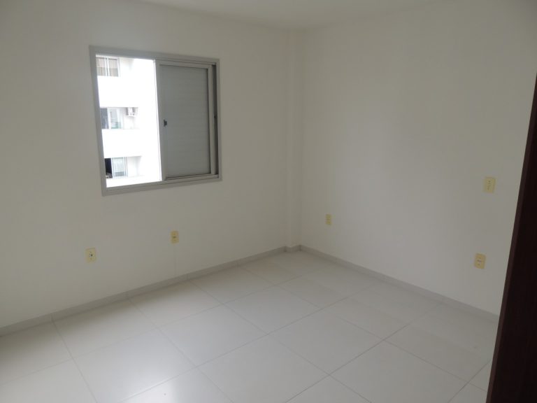 Apartamento de 02 quartos à venda no Bairro Santa Bárbara