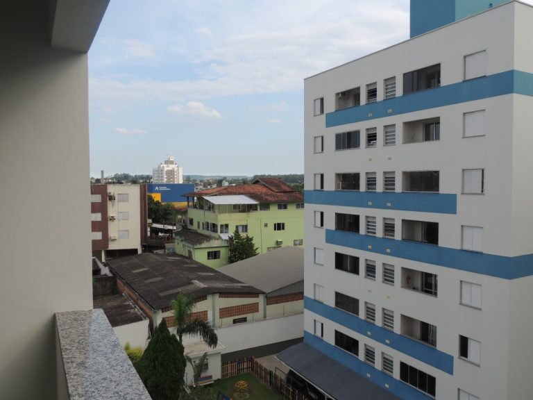 Apartamento de 02 quartos à venda no Bairro Santa Bárbara